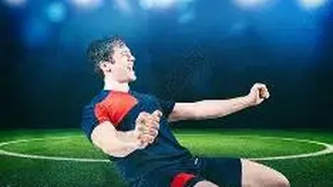 利物浦与本菲卡欧冠四分之一决赛次回合3-3战平，科纳特再进球，菲米双响炮